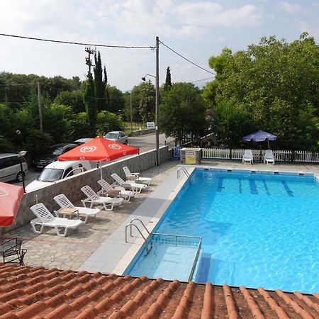 Camping Mitikas And Bungalows Plaka Litochorou Exteriér fotografie
