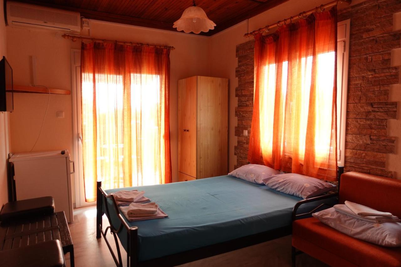 Camping Mitikas And Bungalows Plaka Litochorou Exteriér fotografie