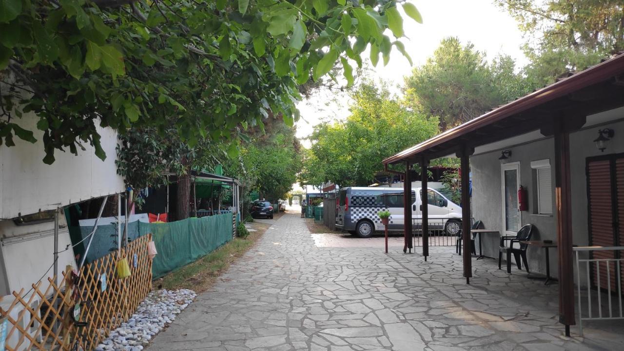 Camping Mitikas And Bungalows Plaka Litochorou Exteriér fotografie