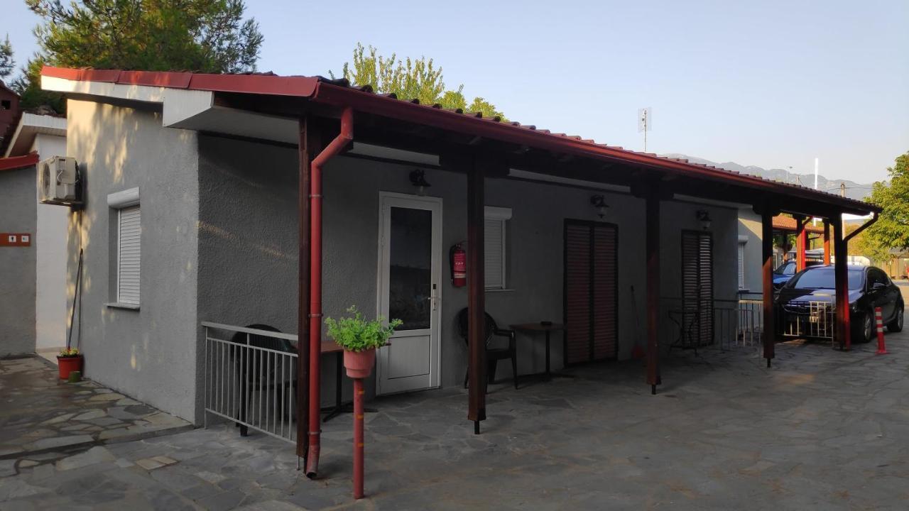 Camping Mitikas And Bungalows Plaka Litochorou Exteriér fotografie